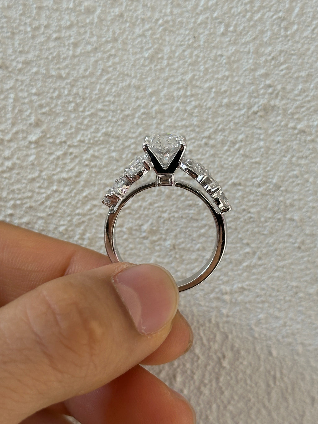 Etoile Lab Diamond Ring