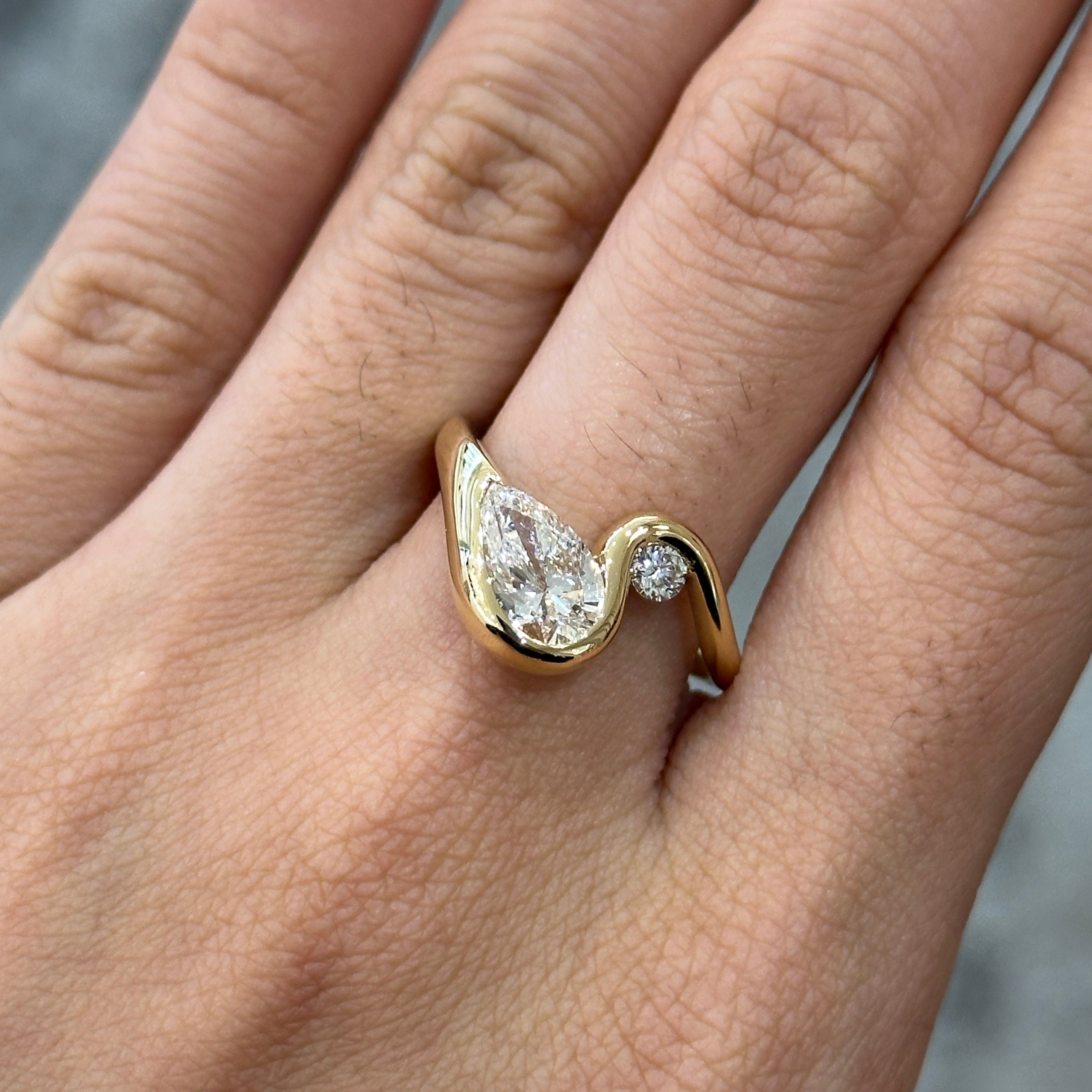 Aurora Lab Diamond Ring