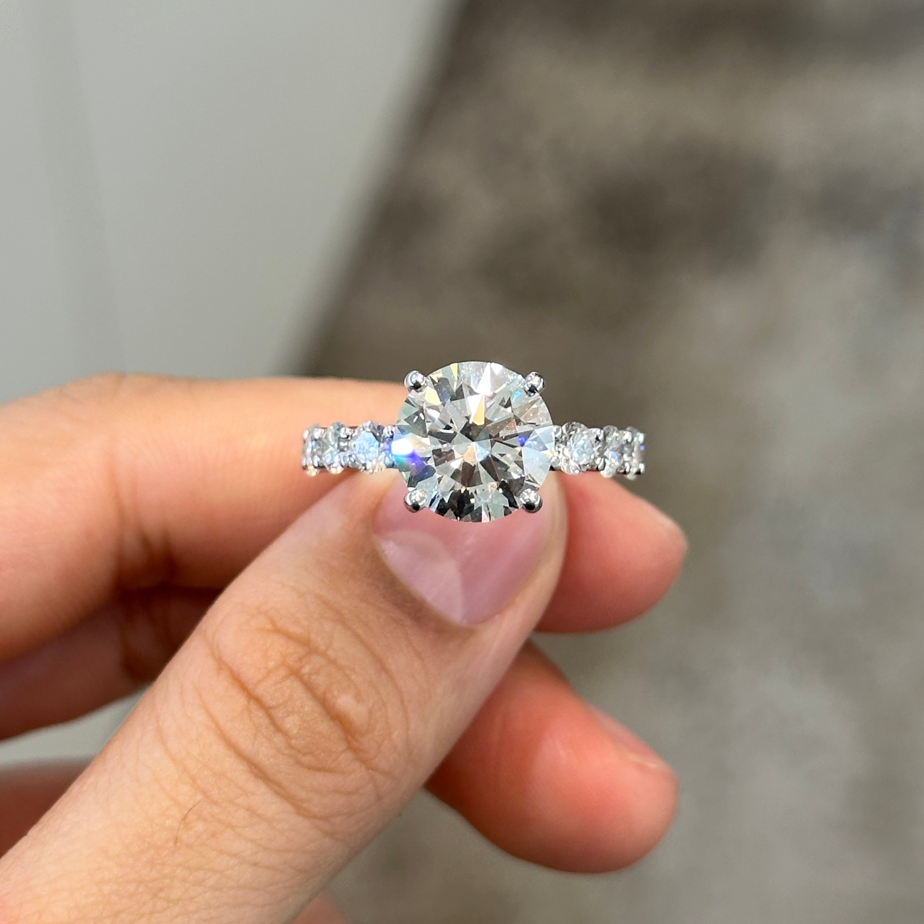 Mary Lab Diamond Ring