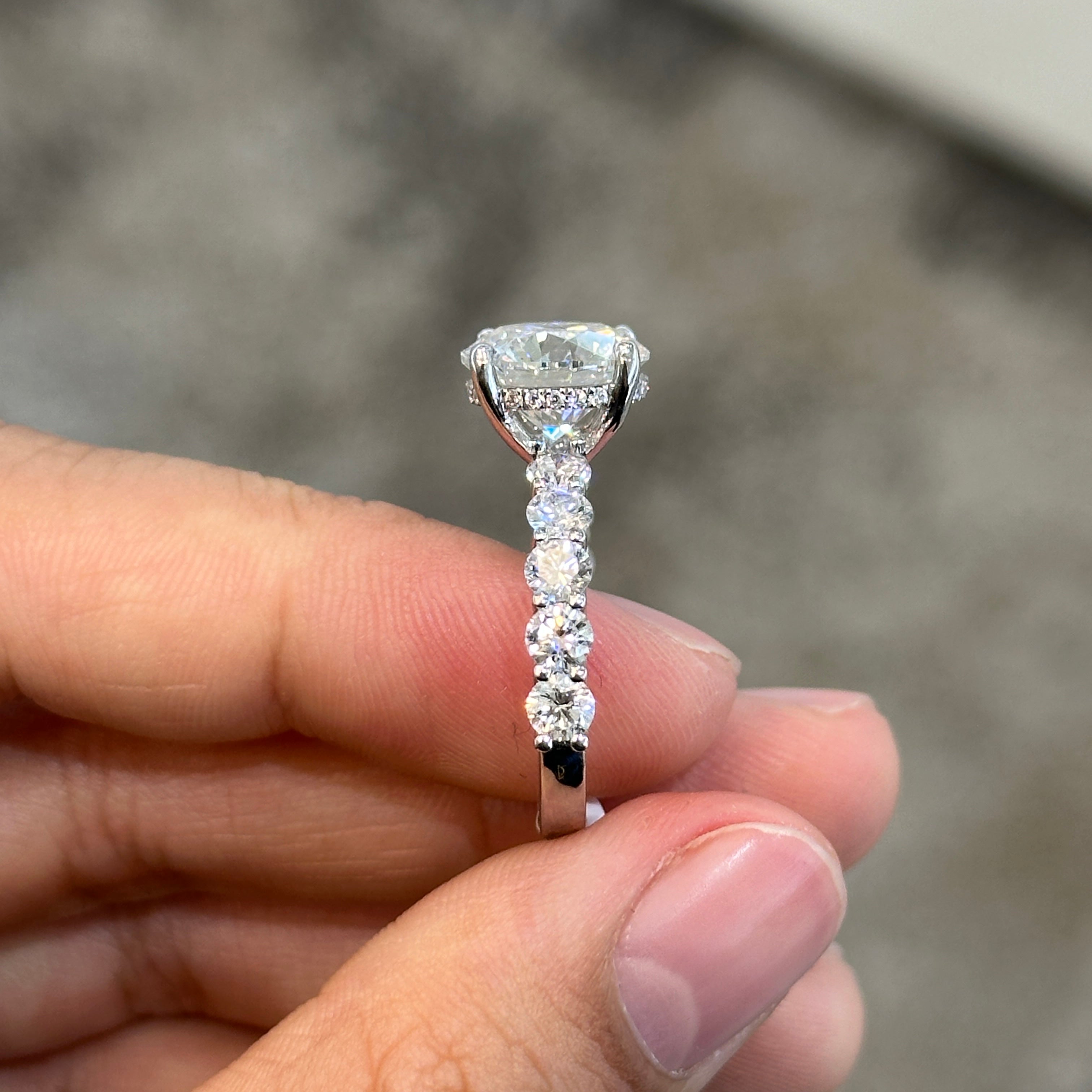 Mary Lab Diamond Ring