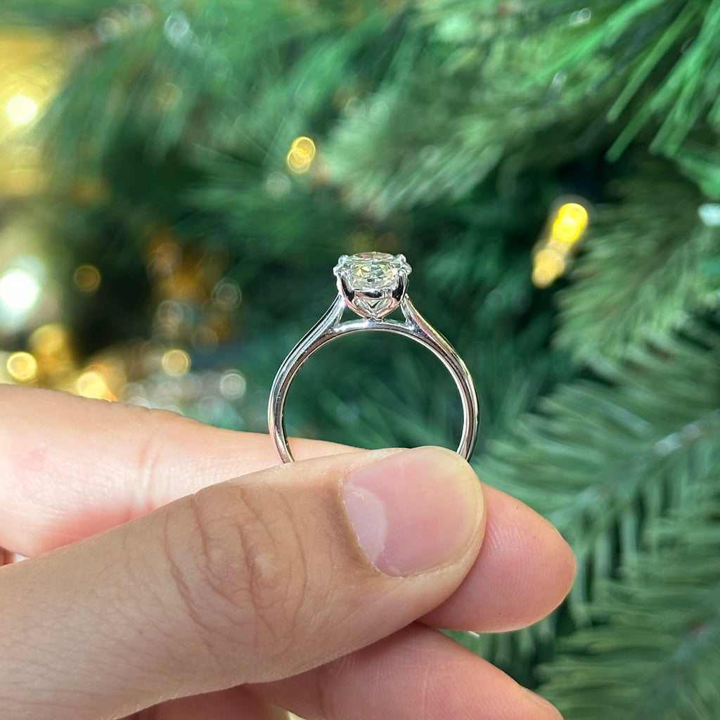 Elle Lab Oval Diamond Ring