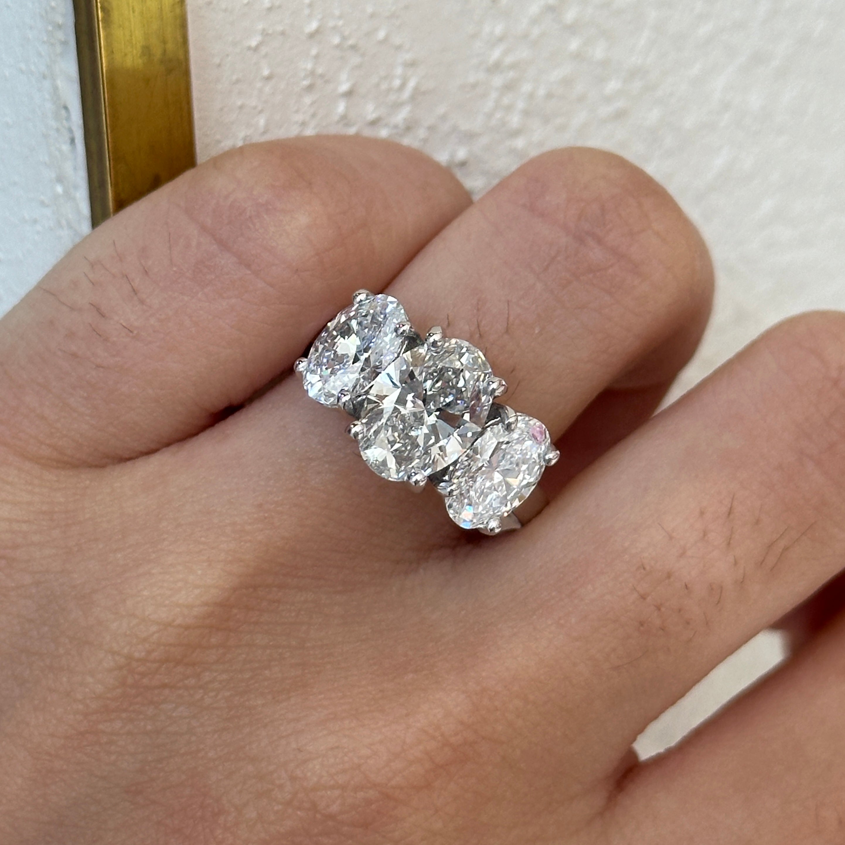 Gabriela Lab Diamond Oval Trilogy